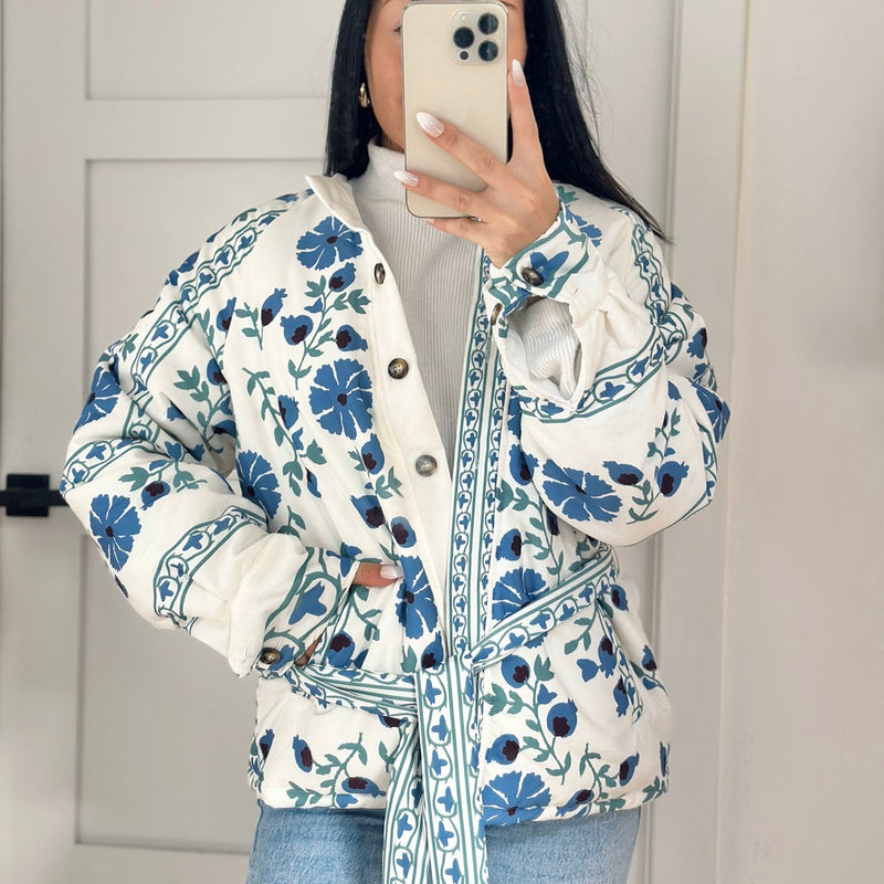 Polished Jacket with an Effortless Classic Look