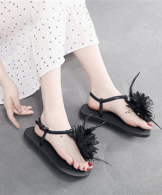 Well Tailored Sandals with a Graceful Silhouette