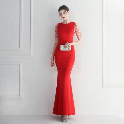 Beautifully Finished Dress in a Timeless Design