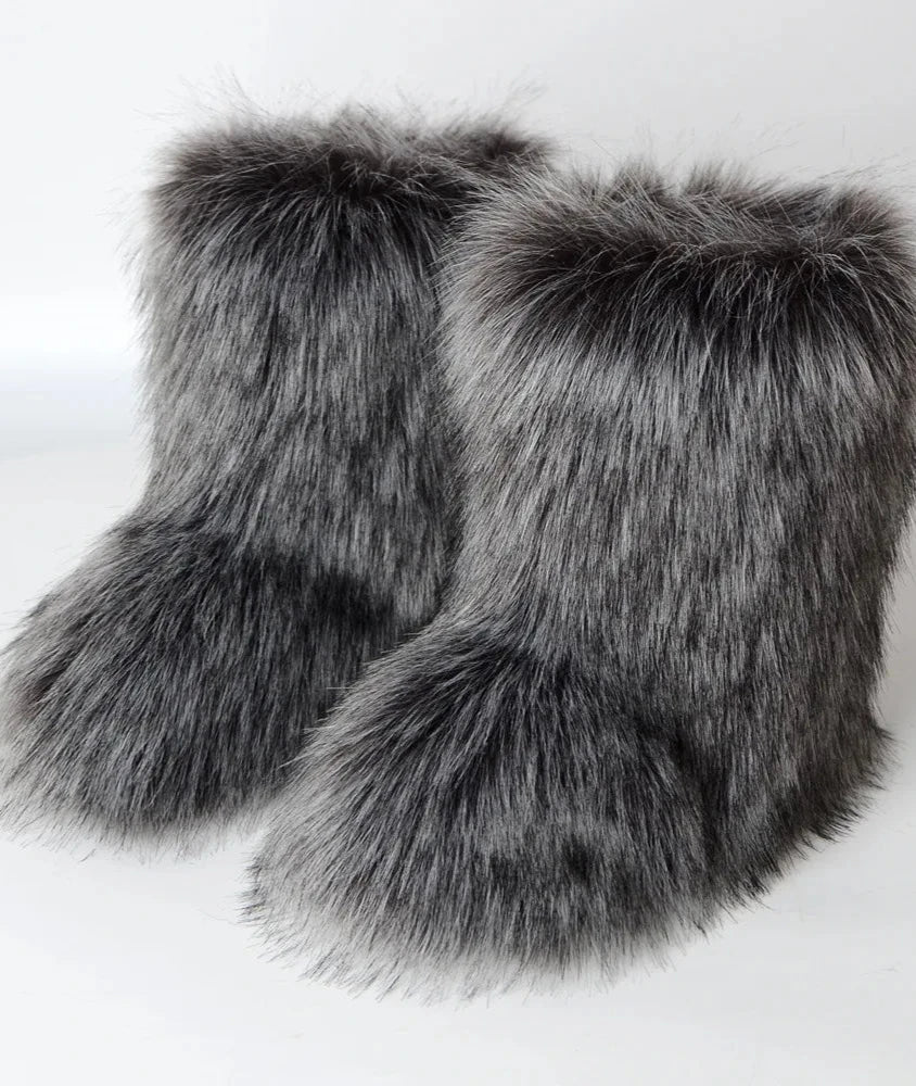 Well Tailored Boots with a Graceful Silhouette