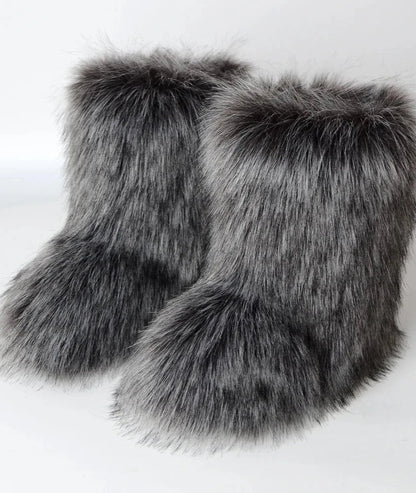 Well Tailored Boots with a Graceful Silhouette