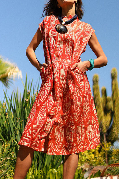 Well Tailored Dress with a Graceful Silhouette
