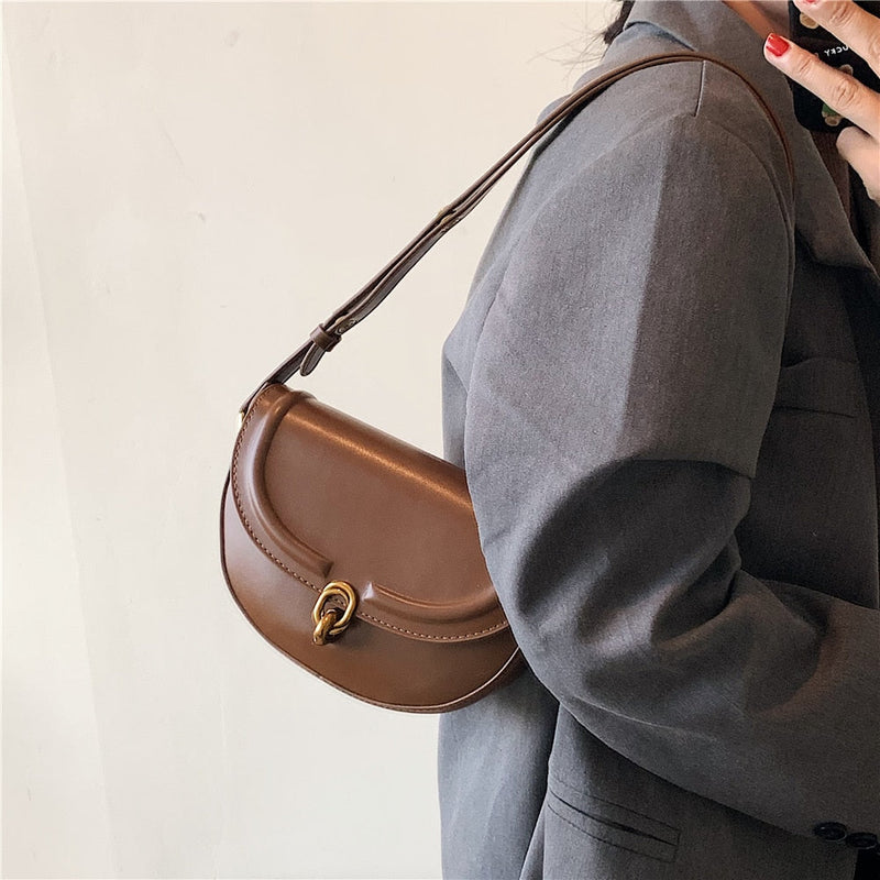 Polished Bag with an Effortless Classic Look