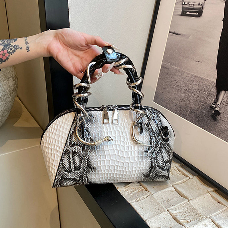 Beautifully Crafted Bag in a Classic Style