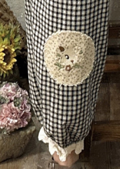Elegantly Styled Pants for Everyday Wear