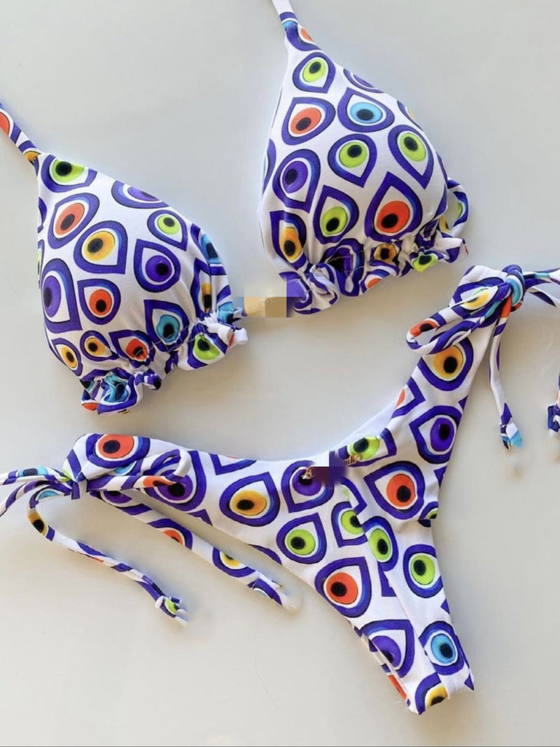 Classic Vintage Bikini with a Flattering Fit