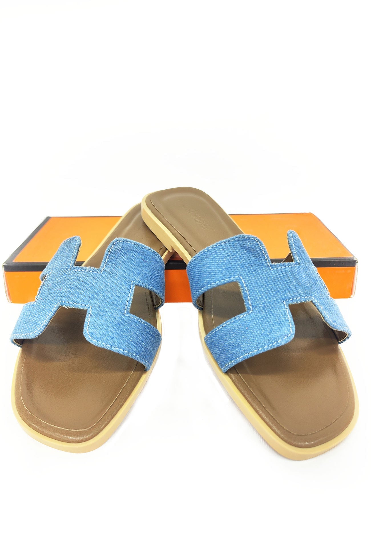 Elegantly Styled Sandals for Everyday Wear