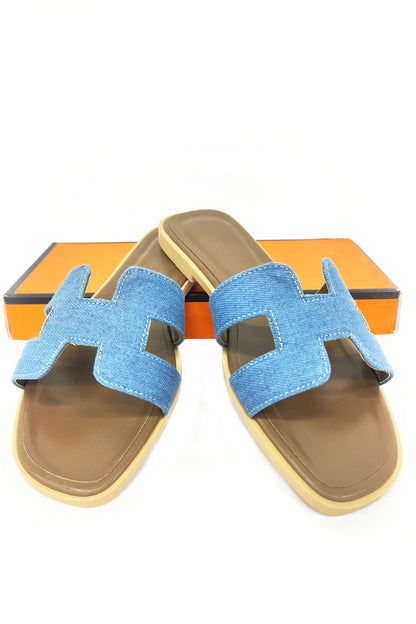 Elegantly Styled Sandals for Everyday Wear