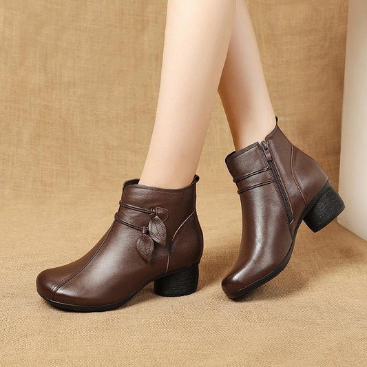 Well Tailored Boots with a Graceful Silhouette