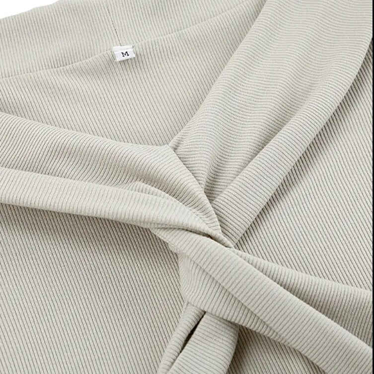 Classic Vintage Sweater with a Flattering Fit