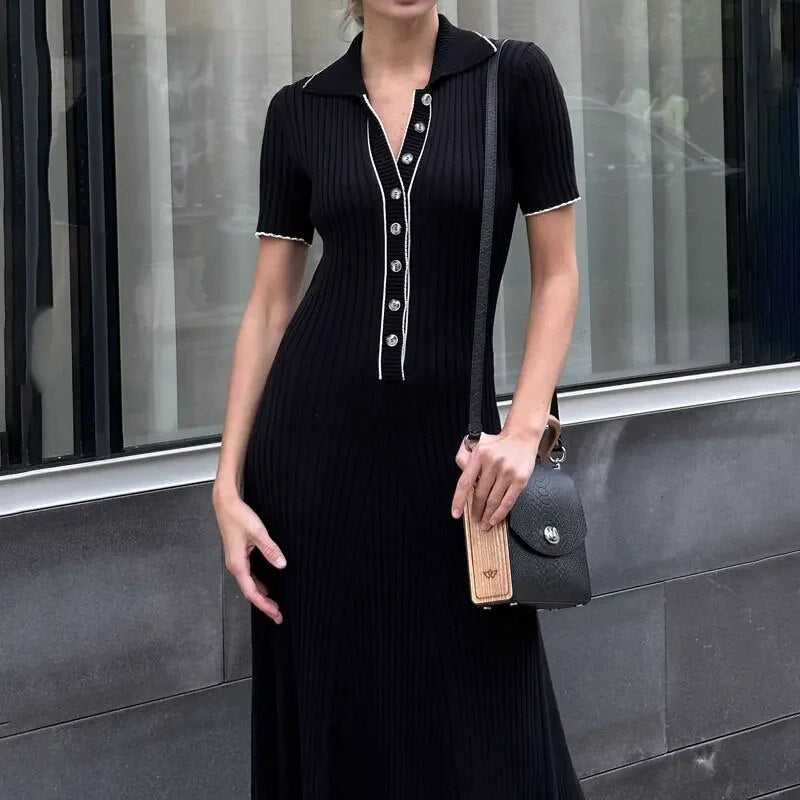 Classic Vintage & Enduringly Stylish Dress