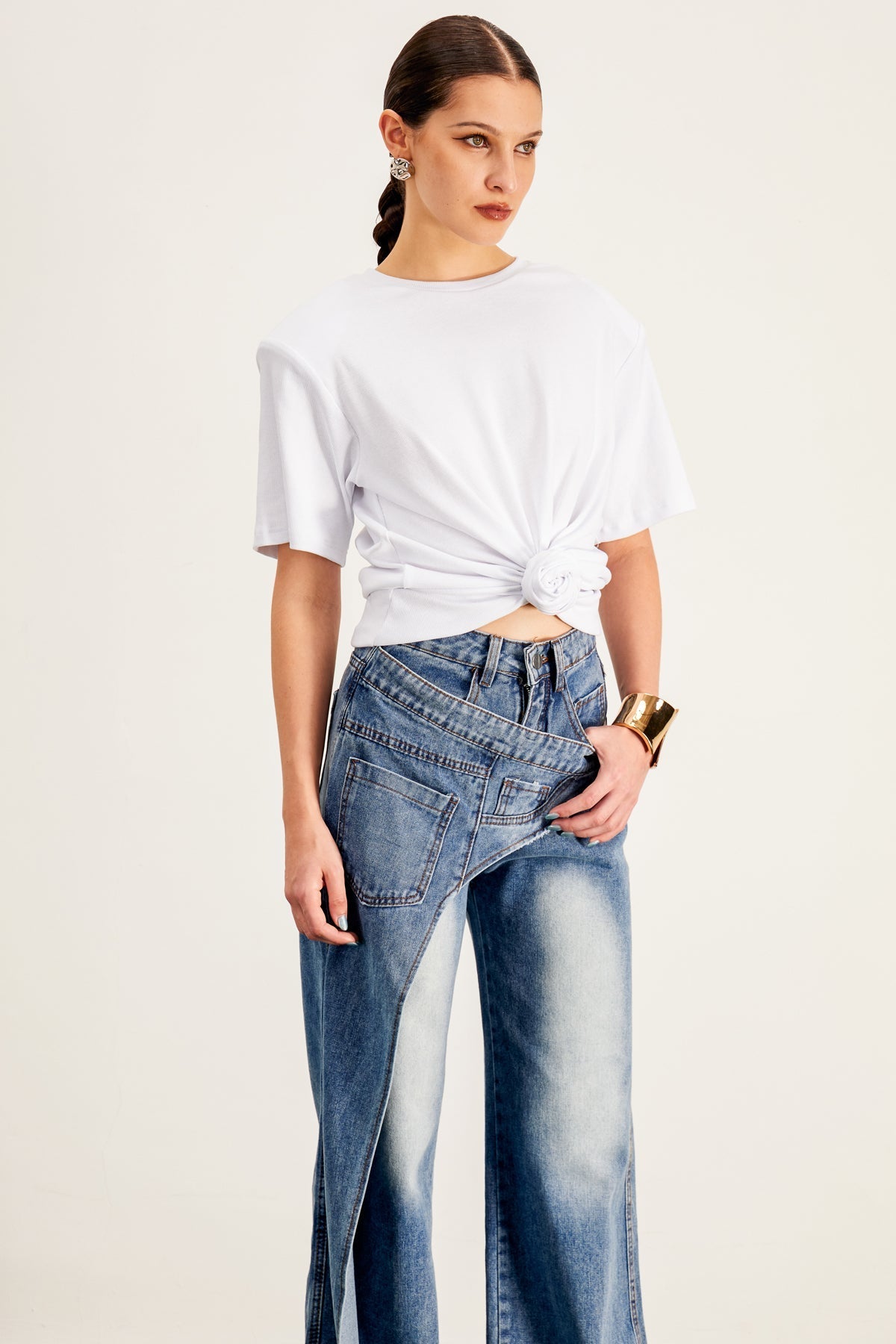 Elegantly Styled Shirt for Everyday Wear