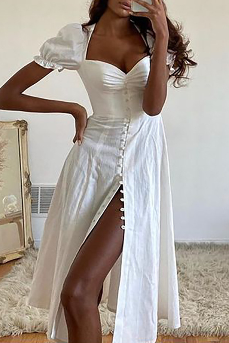 Effortlessly Elegant Dress with a Timeless Design