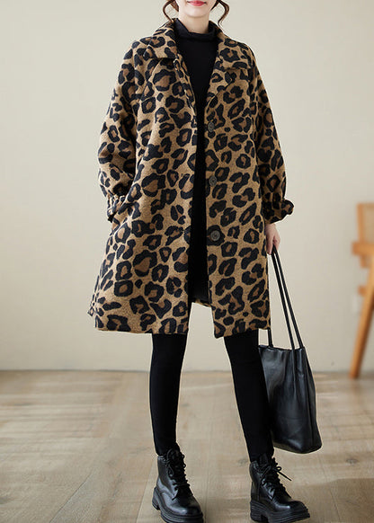 Classic Vintage Coat with a Flattering Fit