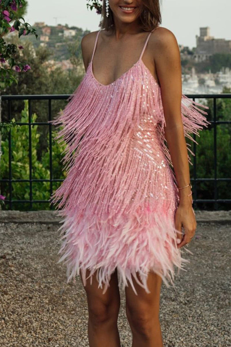 Beautifully Finished Dress in a Timeless Design