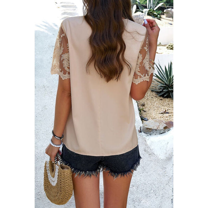 Beautifully Finished T-Shirt in a Timeless Design
