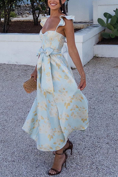 Gracefully Styled Dress for Any Occasion