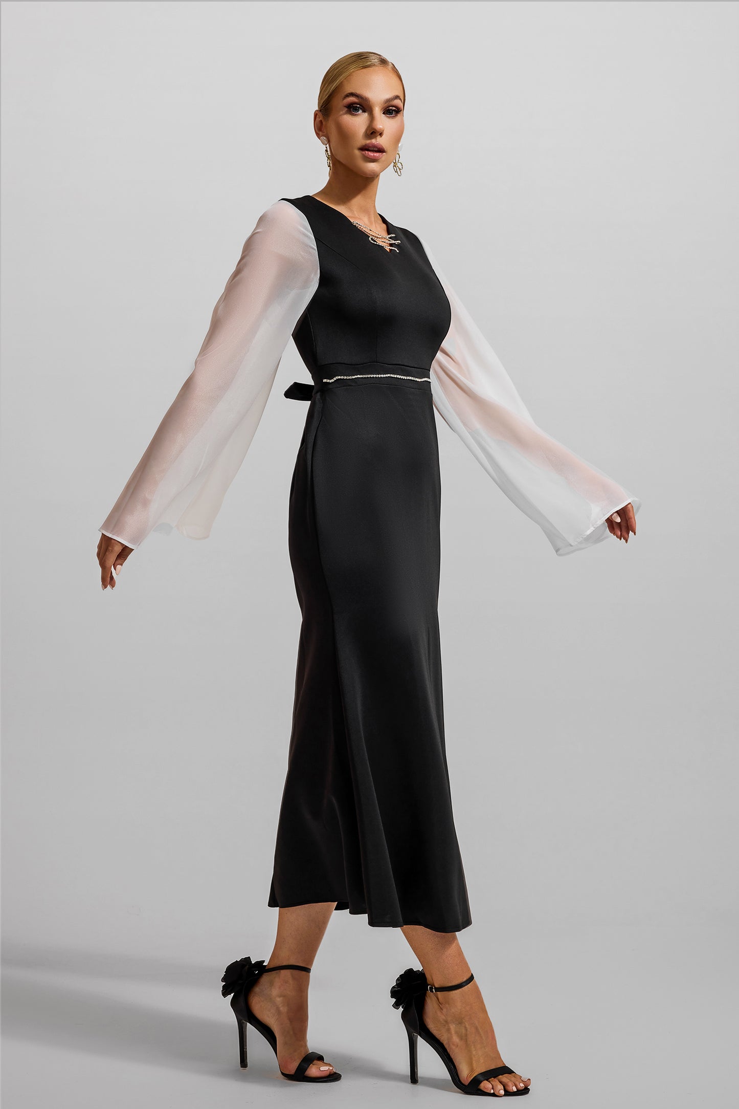 Polished Dress with an Effortless Classic Look
