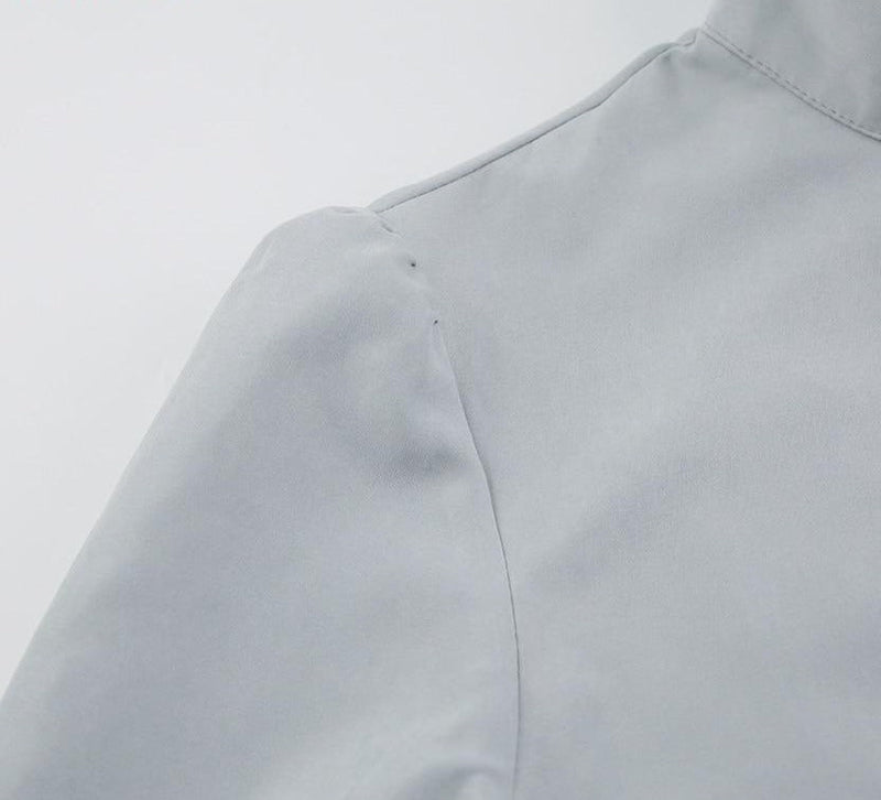 Effortlessly Elegant Blouse with a Timeless Design