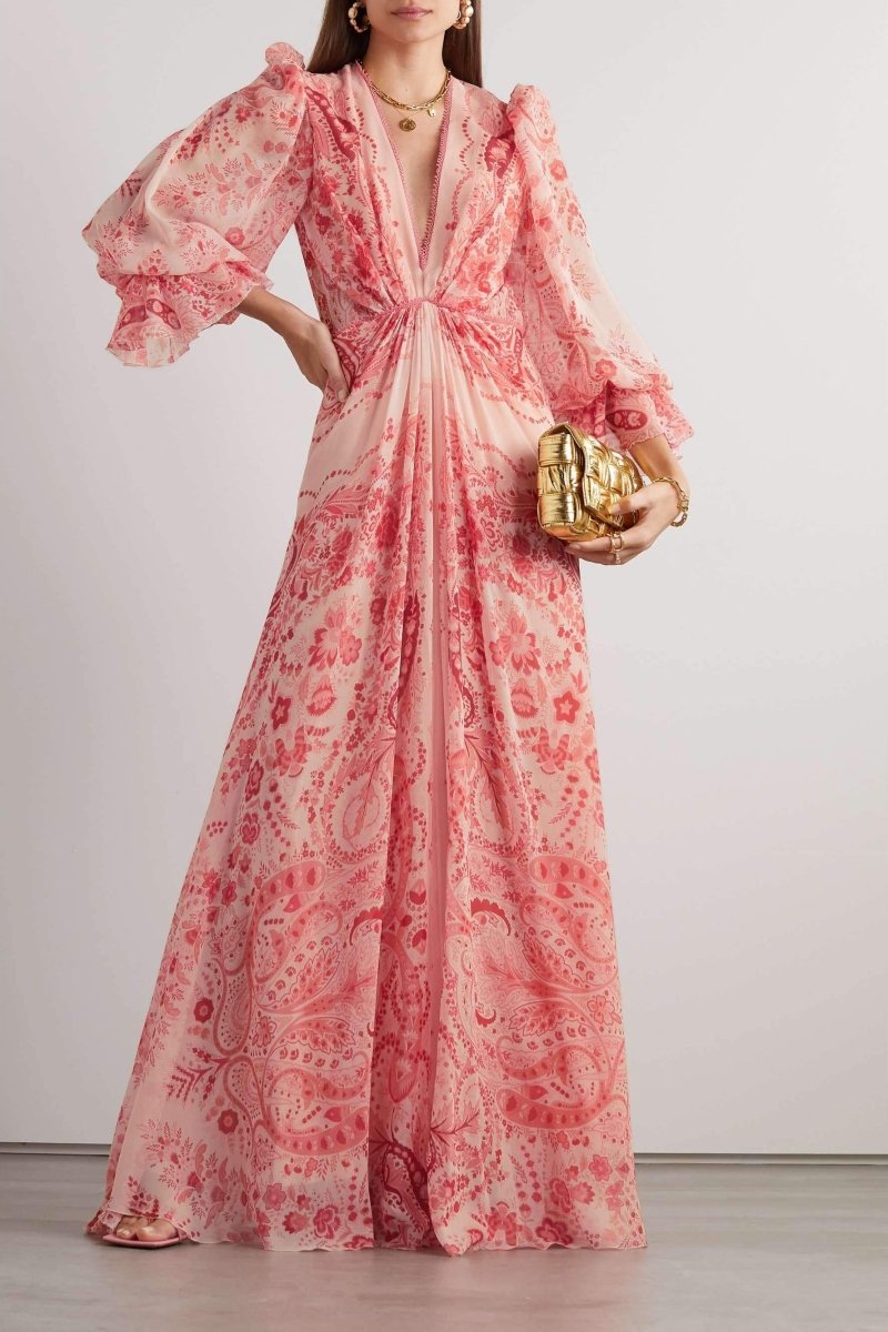 Well Tailored Dress with a Graceful Silhouette