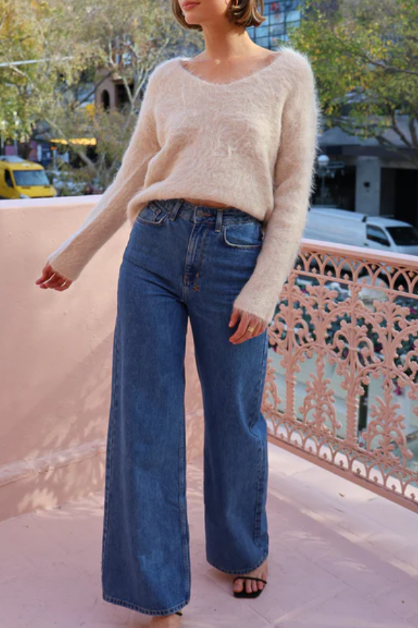 Gracefully Styled Garment for Any Occasion