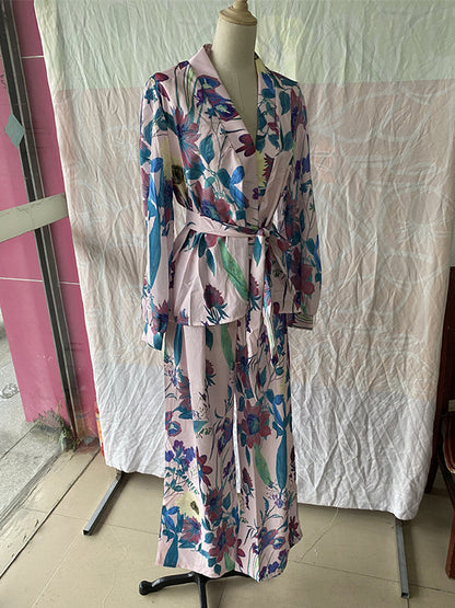 Classic Vintage Pants with a Flattering Fit