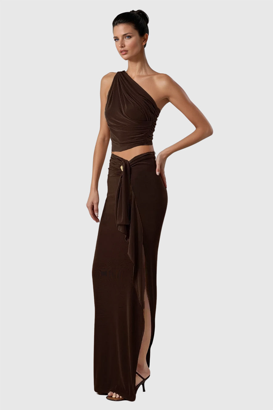 Effortlessly Elegant Garment with a Timeless Design