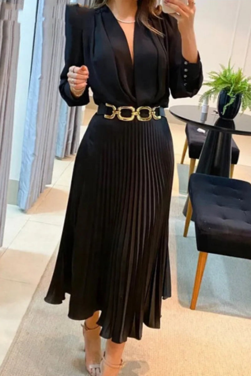 Classic Vintage Dress with a Flattering Fit