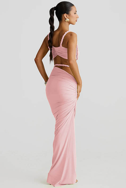 Well Tailored Garment with a Graceful Silhouette
