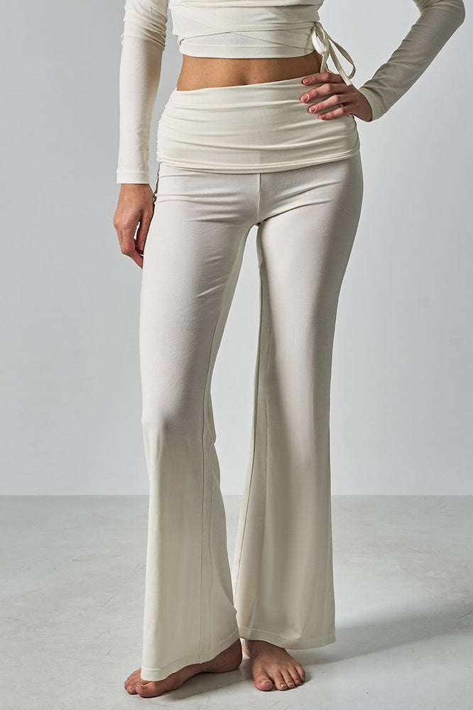 Sophisticated Pants with a Clean Classic Look