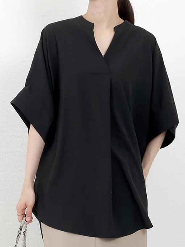 Beautifully Crafted Blouse in a Classic Style