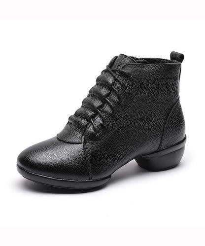 Polished Boots with an Effortless Classic Look