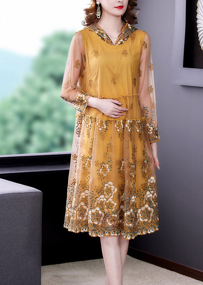 Well Tailored Dress with a Graceful Silhouette