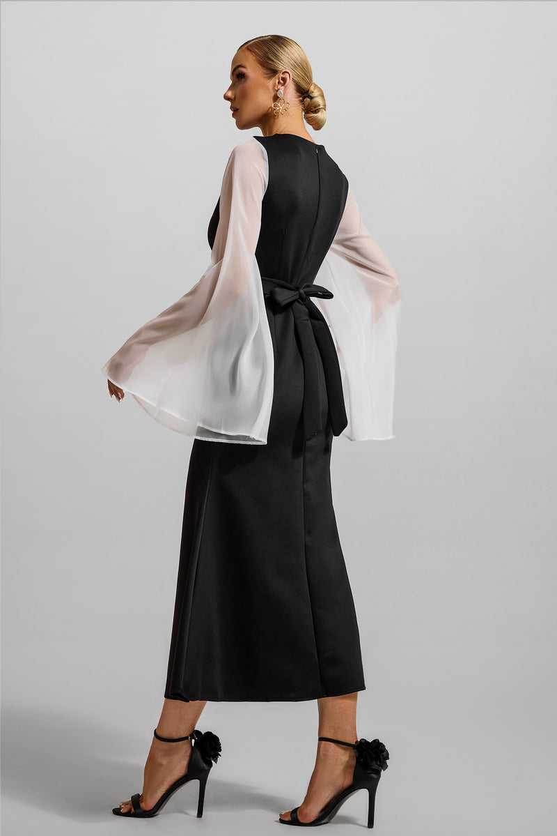 Polished Dress with an Effortless Classic Look