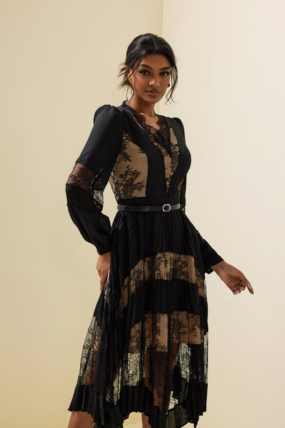 Classic Vintage & Enduringly Stylish Dress