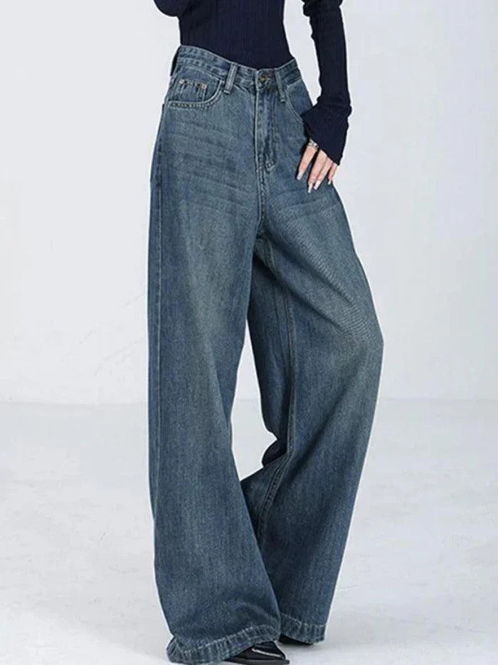 Classic Vintage Bag with a Flattering Fit