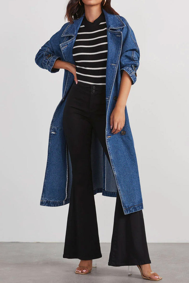 Beautifully Finished Coat in a Timeless Design