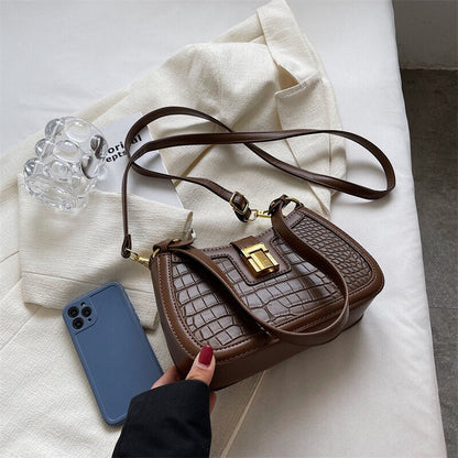 Sophisticated Bag with a Clean Classic Look