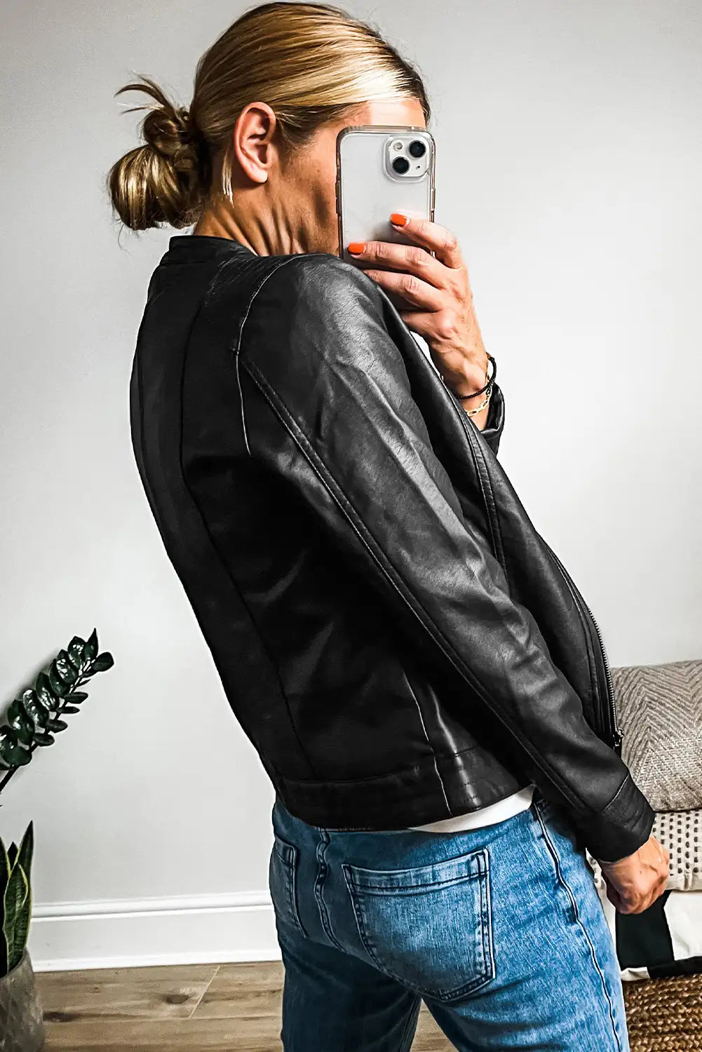 Polished Jacket with an Effortless Classic Look