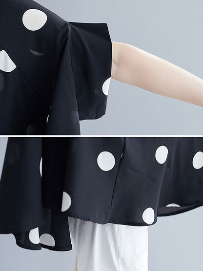 Classic Vintage Blouse with a Flattering Fit