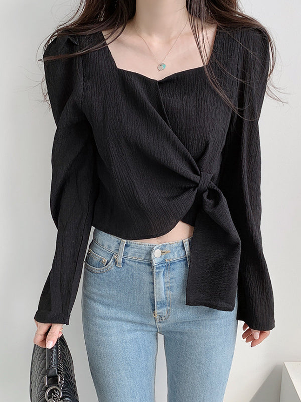 Beautifully Crafted Blouse in a Classic Style