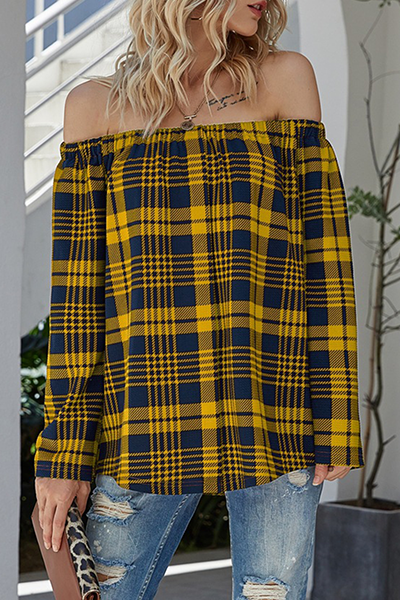Gracefully Styled Top for Any Occasion