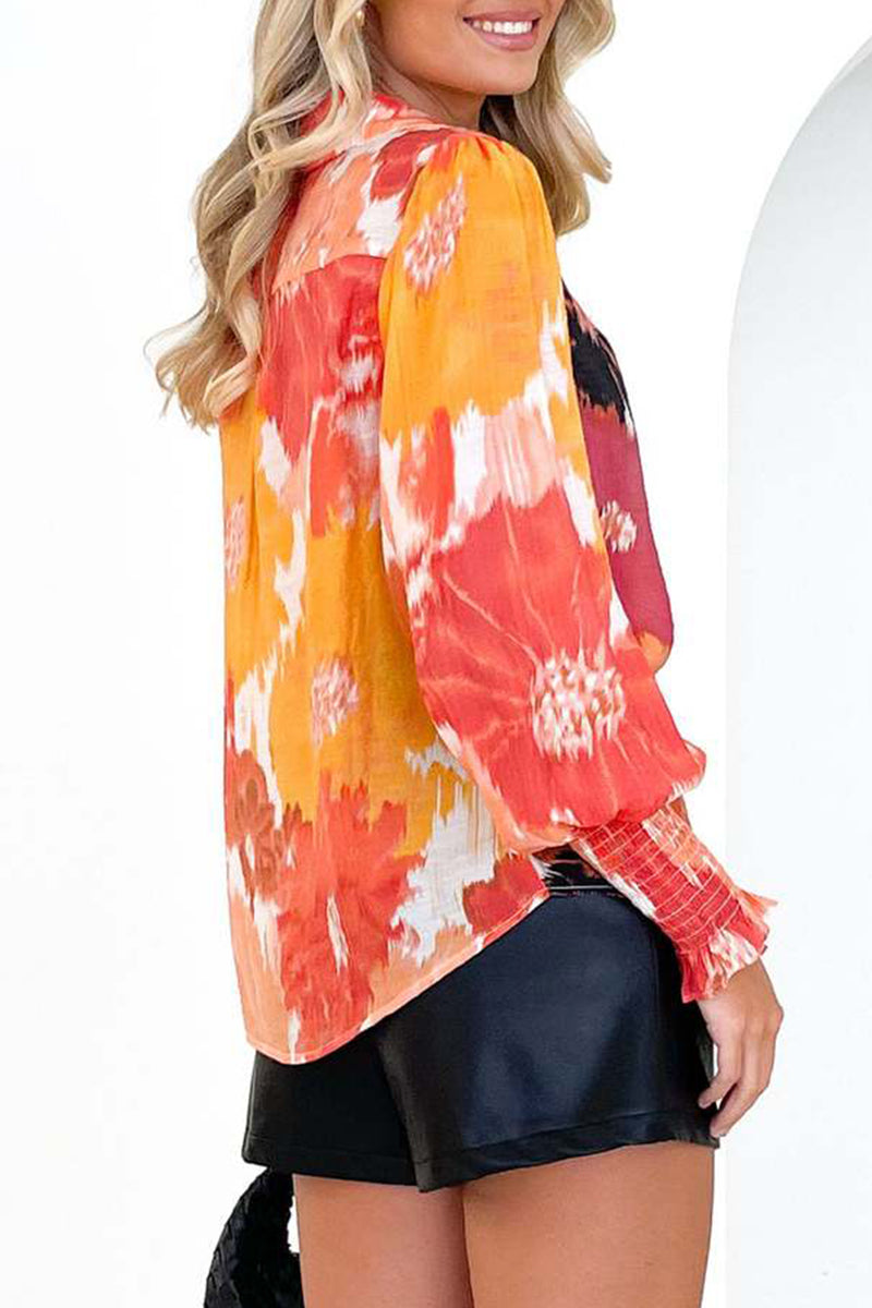 Effortlessly Elegant Top with a Timeless Design