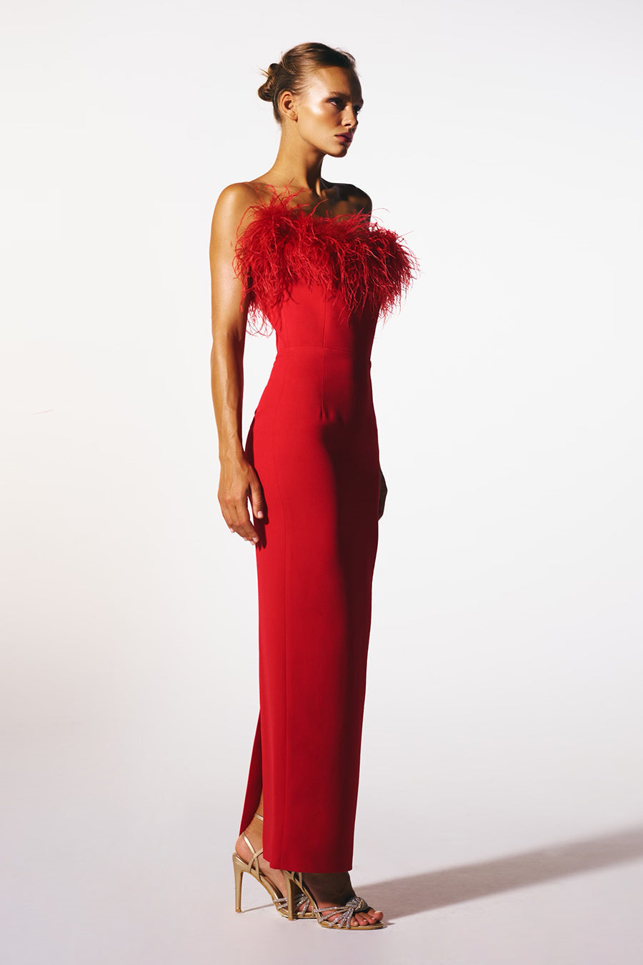 Beautifully Finished Dress in a Timeless Design