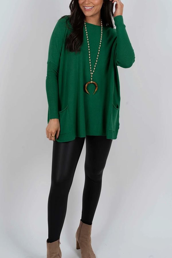 Well Tailored Sweater with a Graceful Silhouette