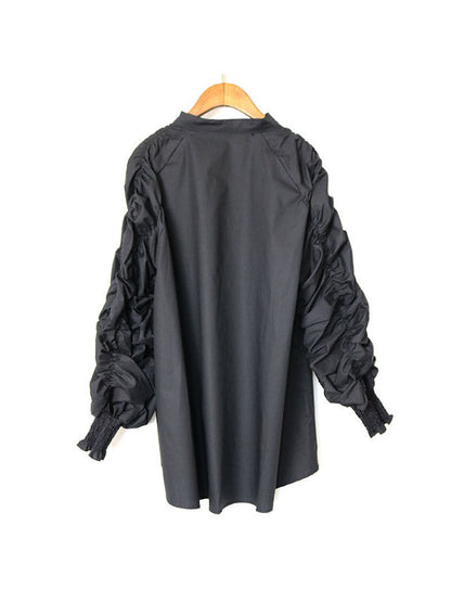 Classic Vintage & Enduringly Stylish Blouse