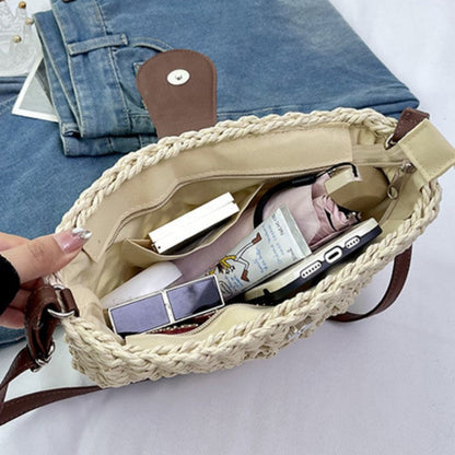 Sophisticated Bag with a Clean Classic Look