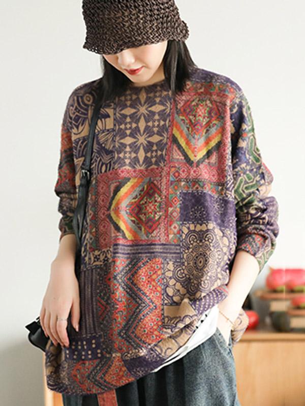 Classic Vintage Sweater with a Flattering Fit