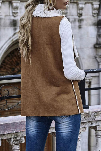 Well Tailored Top with a Graceful Silhouette