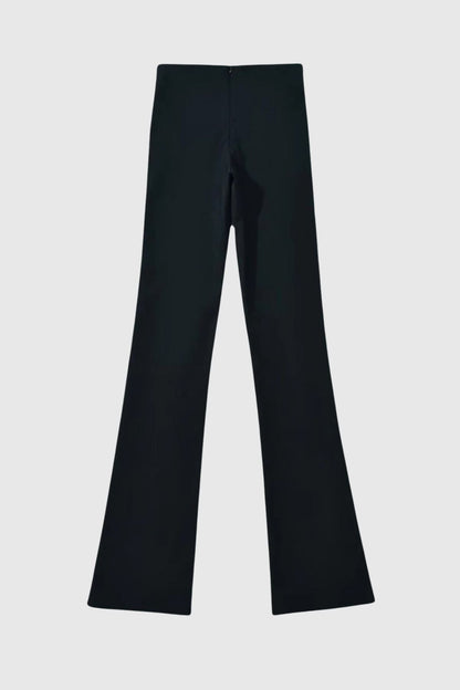 Well Tailored Garment with a Graceful Silhouette
